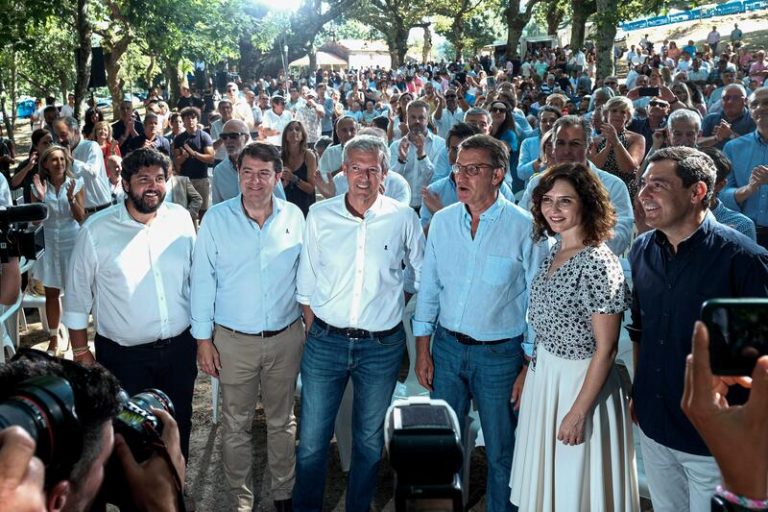 Feijóo reta a Sánchez a un debate en el Senado y le acusa de egolatría