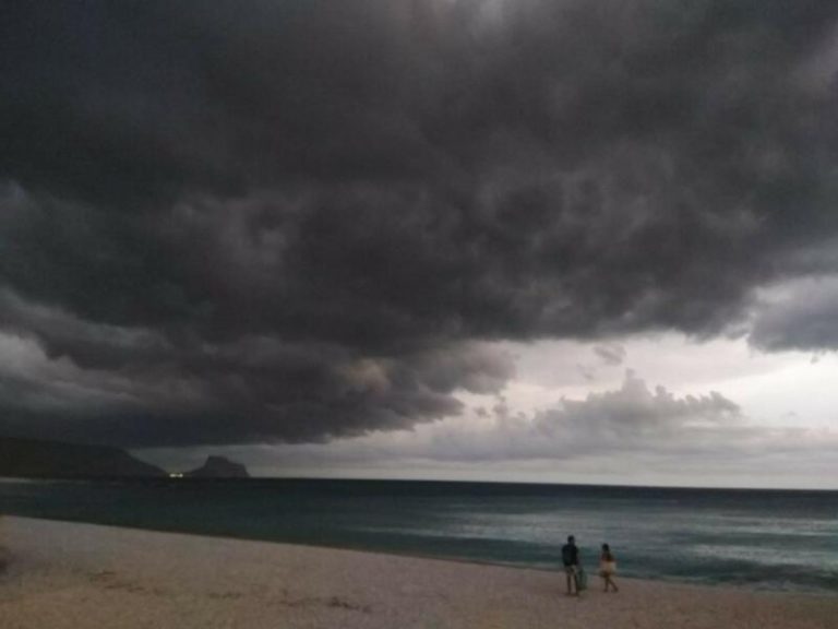Una docena de CCAA en alerta este lunes por chubascos y tormentas fuertes en el centro, norte y noreste peninsular