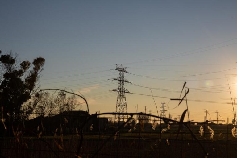 El precio de la luz se dispara este martes, con 459,4 euros/MWh, a un nuevo máximo desde la excepción ibérica