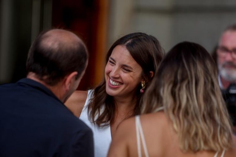 Aborto sin permiso desde los 16, píldora gratuita y bajas por regla, claves de la ley que el Gobierno aprueba hoy