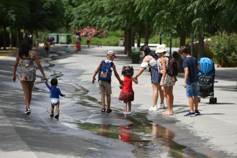 Agosto dice adiós con lluvias, tormentas y altas temperaturas. El tiempo del 31 de agosto