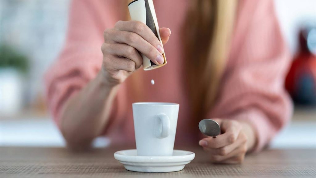 Esto es lo que le pasa a tu cuerpo cuando tomas edulcorantes y sacarina