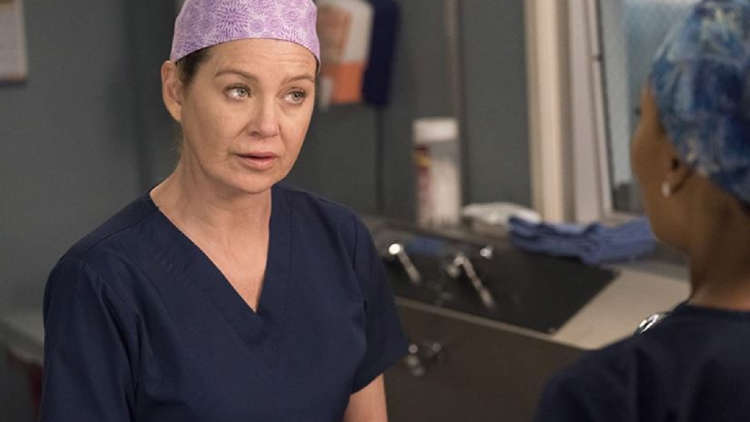 ¿Cuál es el reparto de la Anatomía de Grey en la temporada 19?