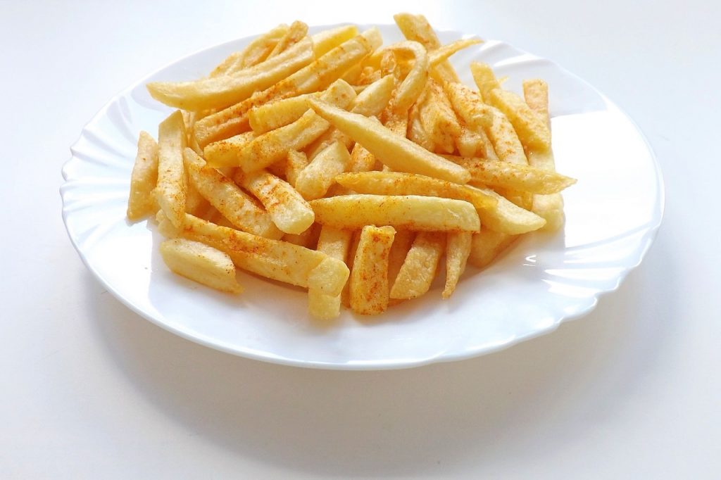 Así se cocinan las patatas fritas belgas que están tan buenas
