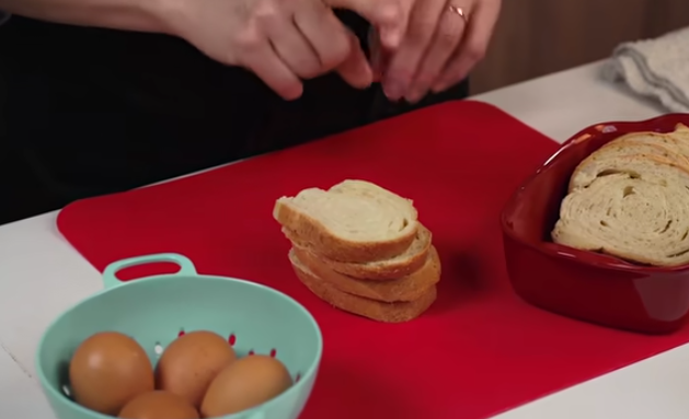 Budín de pan el postre que parece un flan pero no lo es