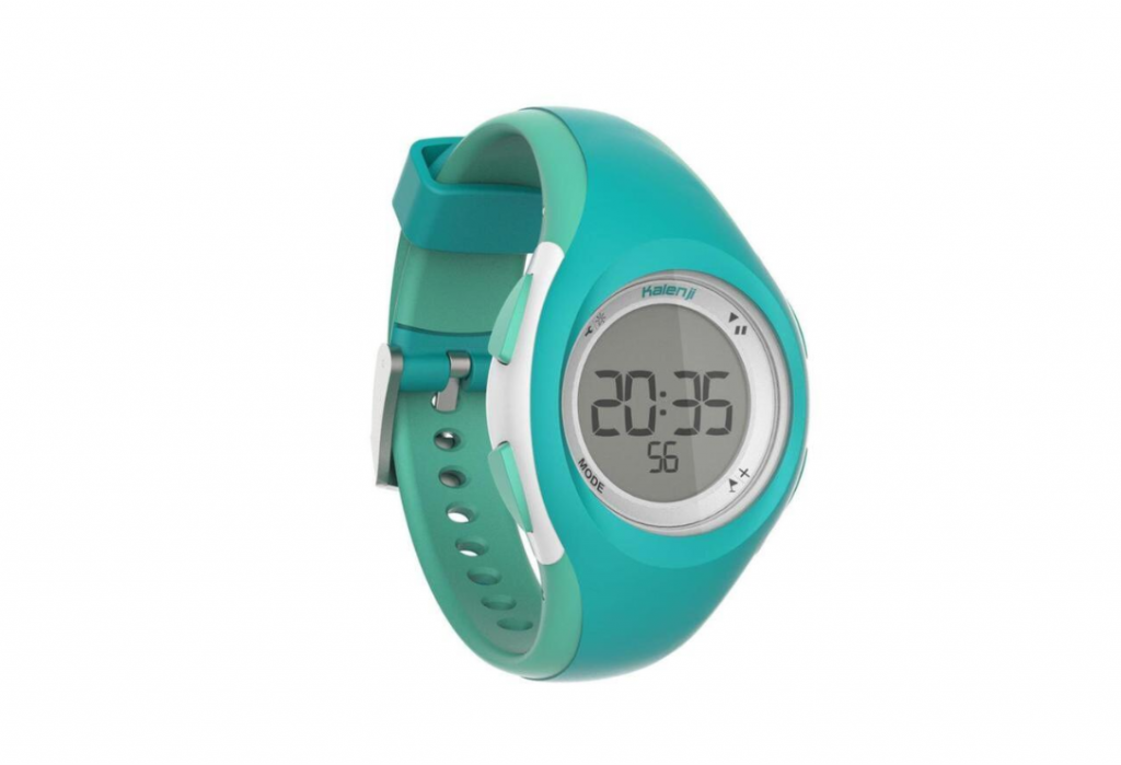 El reloj de 13,99 euros de Decathlon ideal para salir a correr 22 DECATHLON