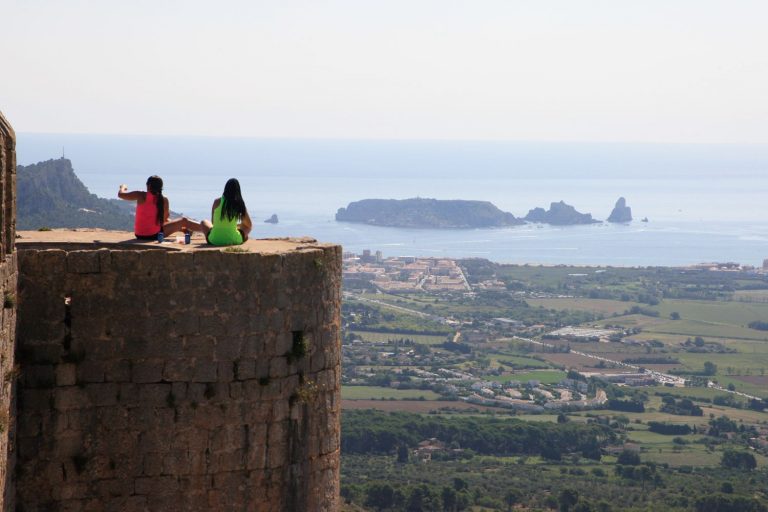 Planes frente al mar y los mejores chiringuitos en la Costa Brava para alargar el verano
