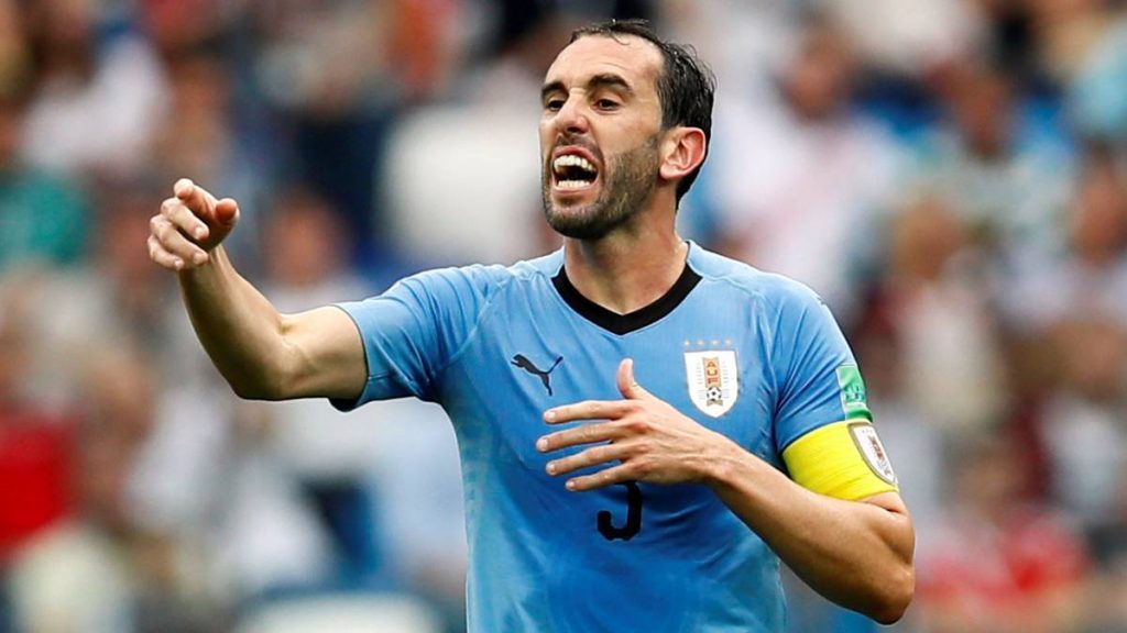 Esto fue lo que hizo Diego Godín con su primer sueldo 