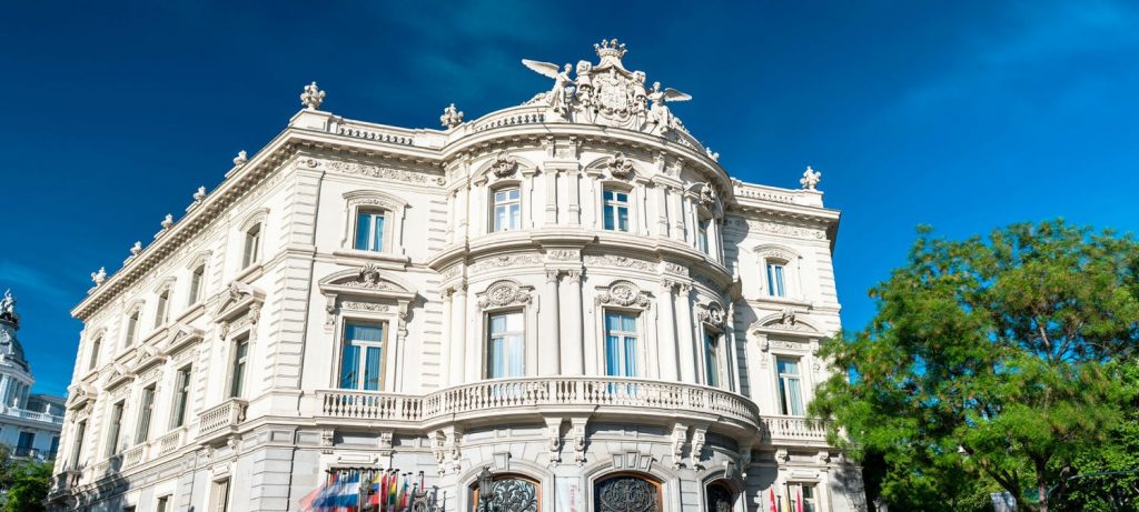 Madrid, Palacio de Linares, Raimunda la niña que llora