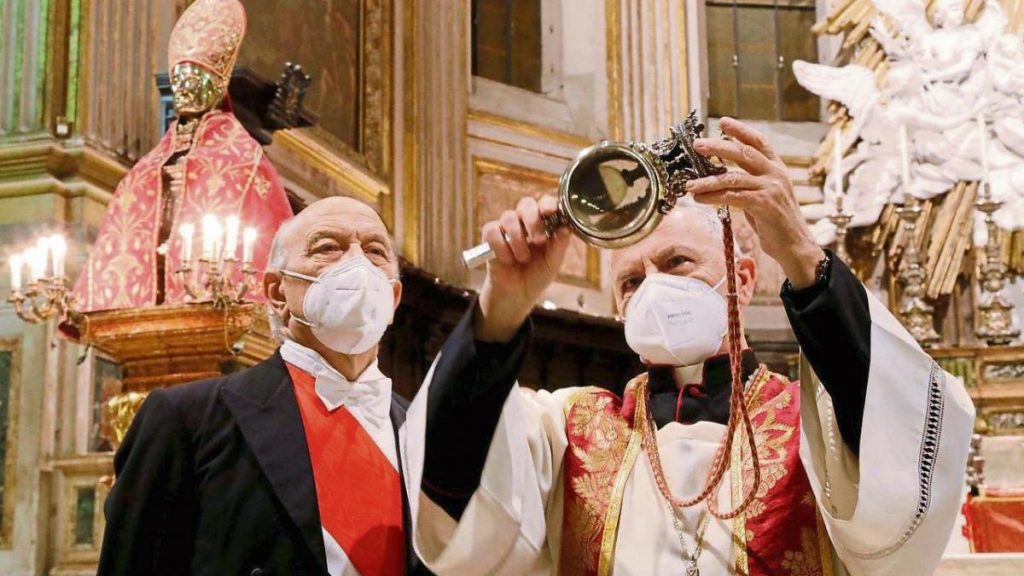 Hoy, 19 de septiembre, recordamos a un santo muy milagroso, a San Jenaro de Nápoles 1 San Jenaro de Nápoles