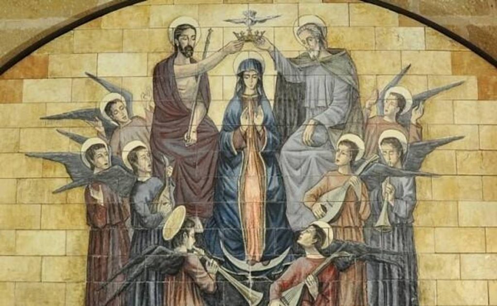 La Virgen María, salve Regina