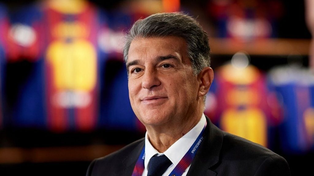 Laporta le ofrece cerrar su carrera en el Barcelona Messi