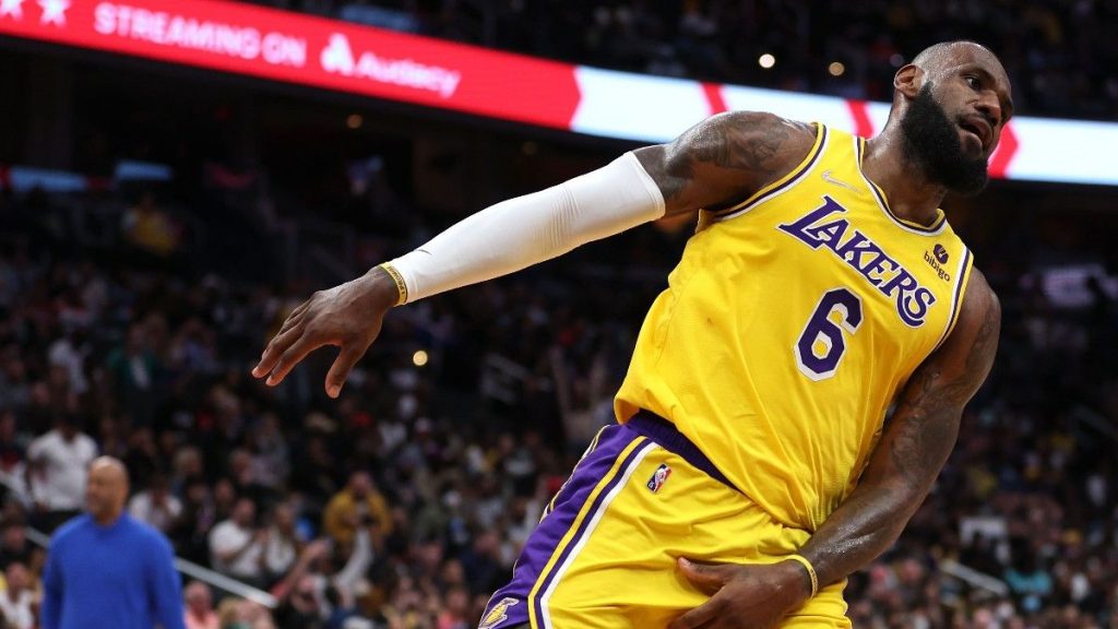 LeBron James ha ganado mucho por patrocinios