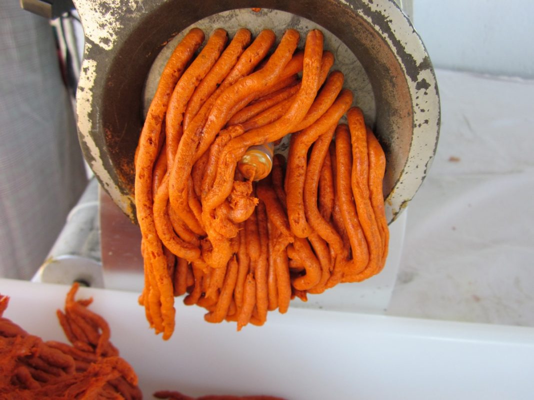 Macarrones a la mallorquina el ingrediente típico que gusta tanto en todo el mundo