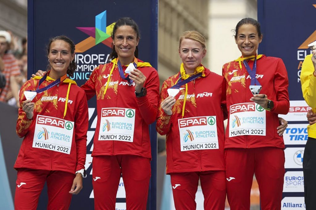 Medalla de plata en maratón por equipos de mujeres