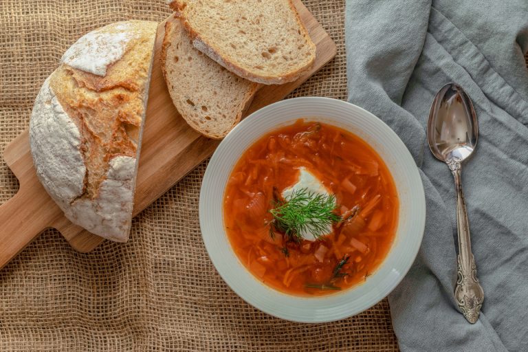 Pappa al pomodoro, el salmorejo italiano que puedes hacer durante todo el año