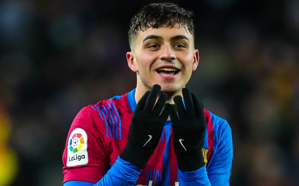 Pedri estará en los partidos importantes para Xavi Hernández 