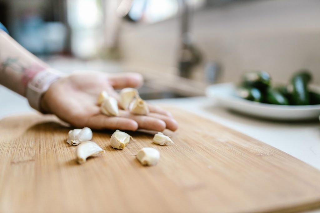 Garbanzos con langostinos: el plato súper fácil que le encantará a tu familia 49 Pegamento con ajo