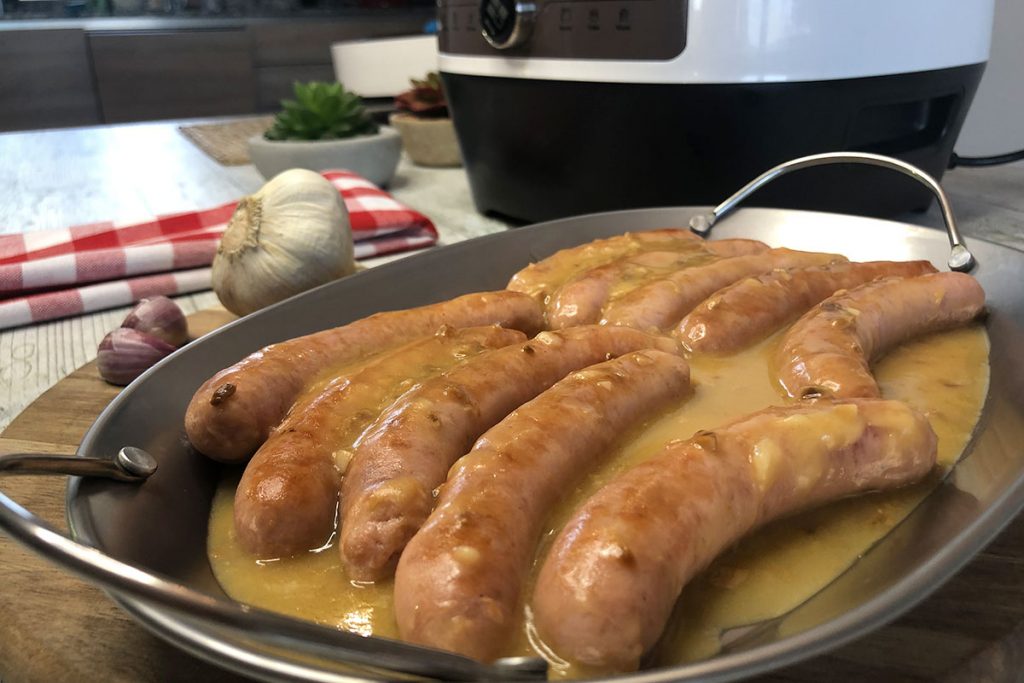 receSalchichas al vino: la receta baratísima que te salvará más de una cena ta