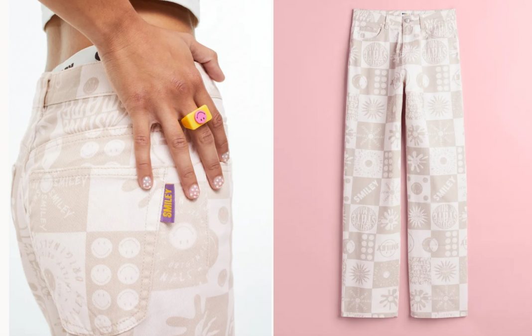 Pantalón estampado de sarga