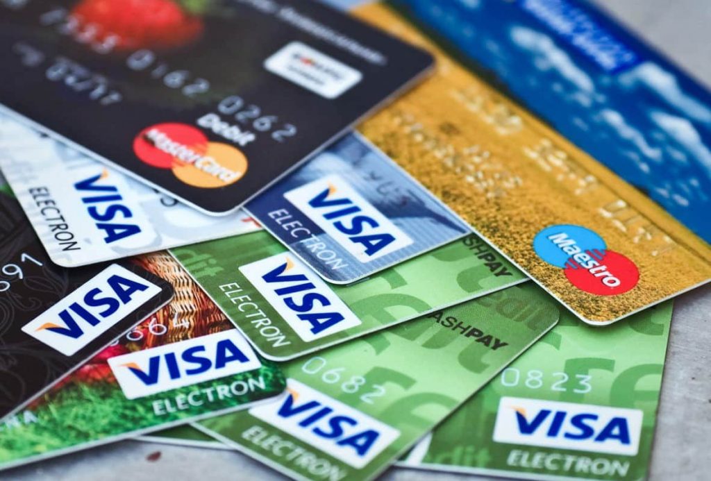 Tarjeta de crédito o de débito: ¿cuál es mejor? 30 El contrato de tarjeta de crédito
