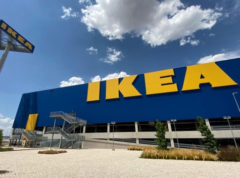 El perchero de Ikea que cabe en cualquier sitio y acaba con tus problemas de espacio El perchero de Ikea que cabe en cualquier sitio y acaba con tus problemas de espacio