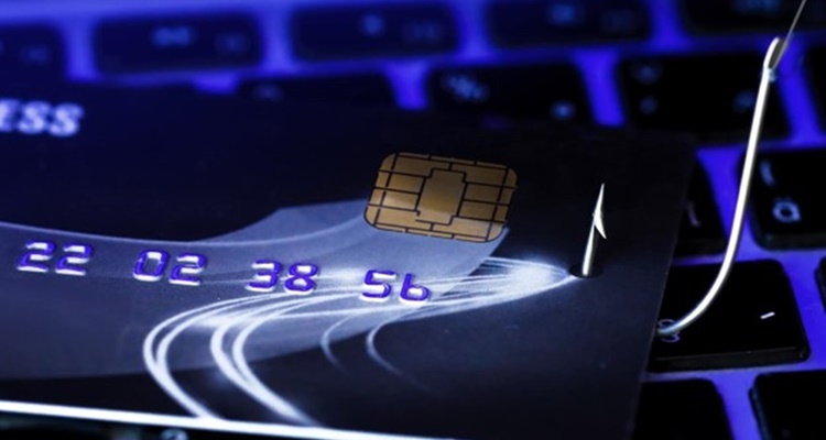 Delincuentes robar datos tarjeta