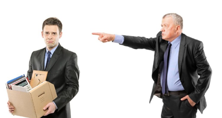 Señales de que tu jefe tiene la idea de despedirte
