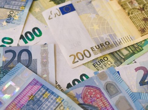 dinero apuestas dinero