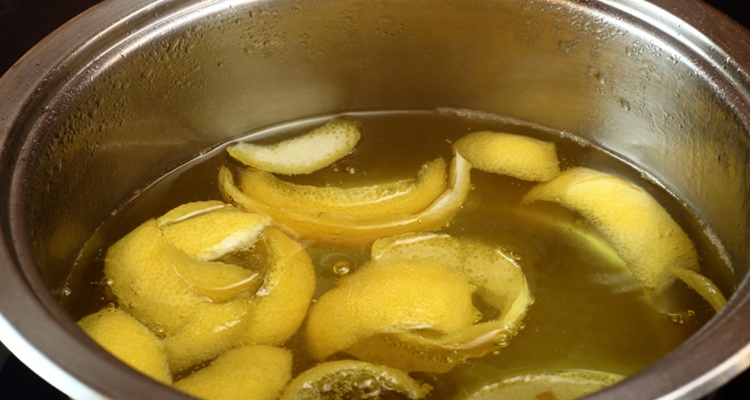 Hervir limón agua