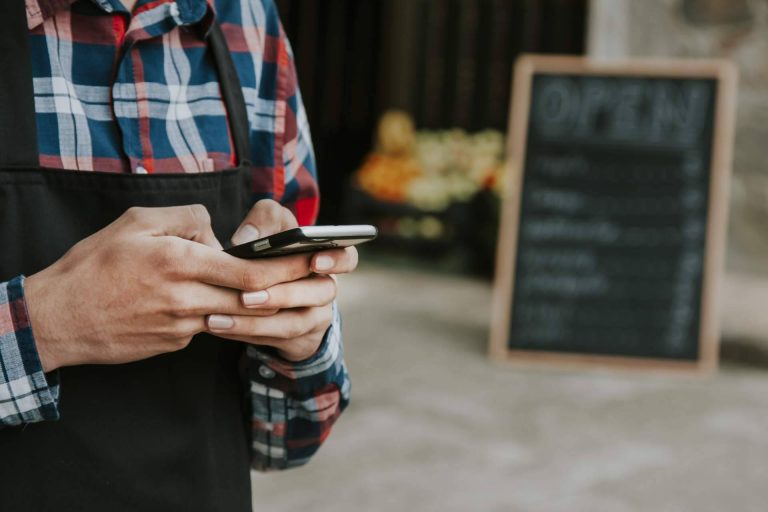 Mejorar la experiencia de los clientes con el software TPV para cafeterías de Miss Tipsi