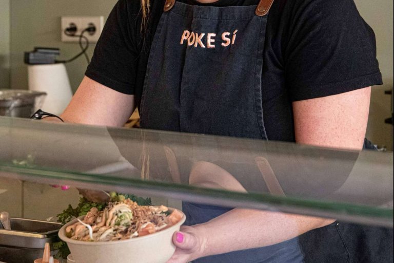 Poke Sí expande sus horizontes e inaugura su primer restaurante en Badalona