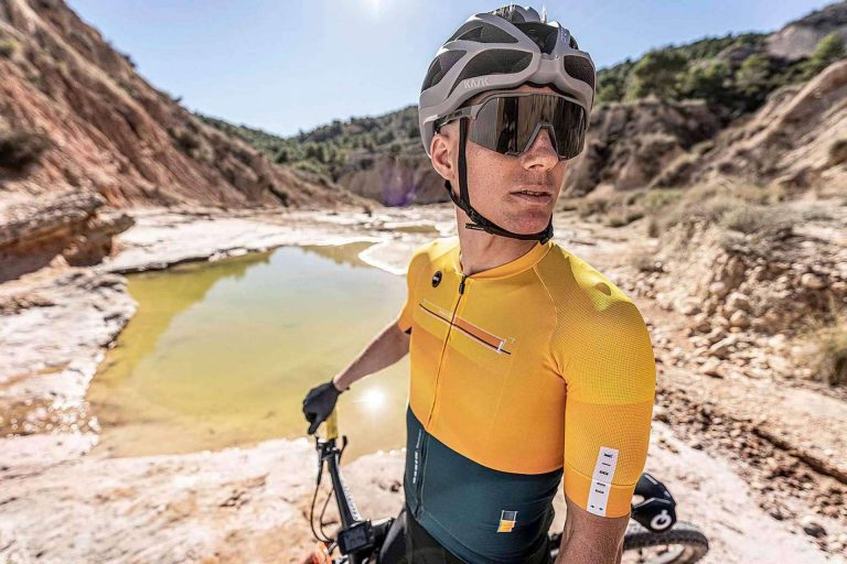 Elegir el maillot de ciclismo adecuado gracias a los 5 consejos de Sanferbike