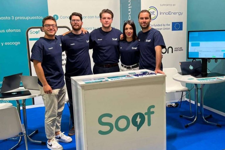 Soof, la startup que impulsa y facilita la instalación de placas solares, se prepara para expandir su servicio por toda España