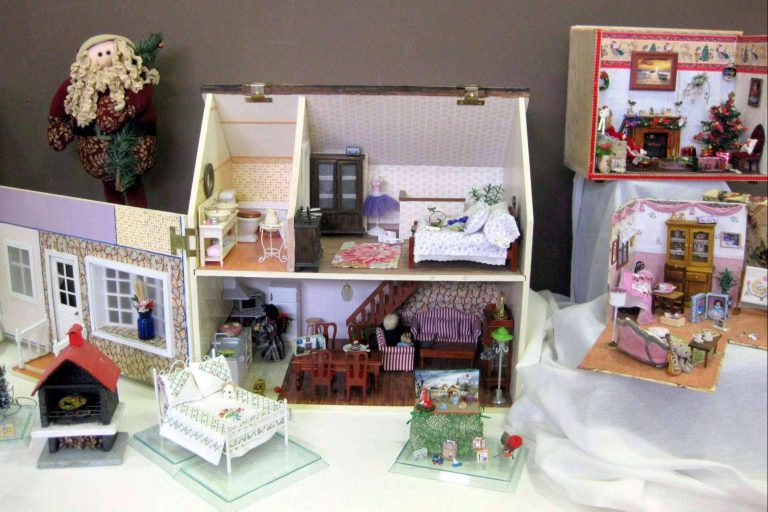 El 20 aniversario de la Feria de Artesanos Miniaturistas de Casas de Muñecas