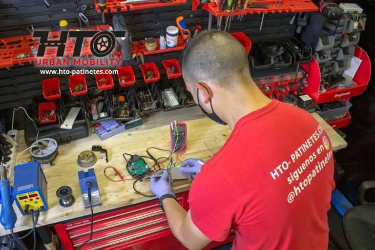 Reparación de patinetes eléctricos, de la mano de HTO Urban Mobility