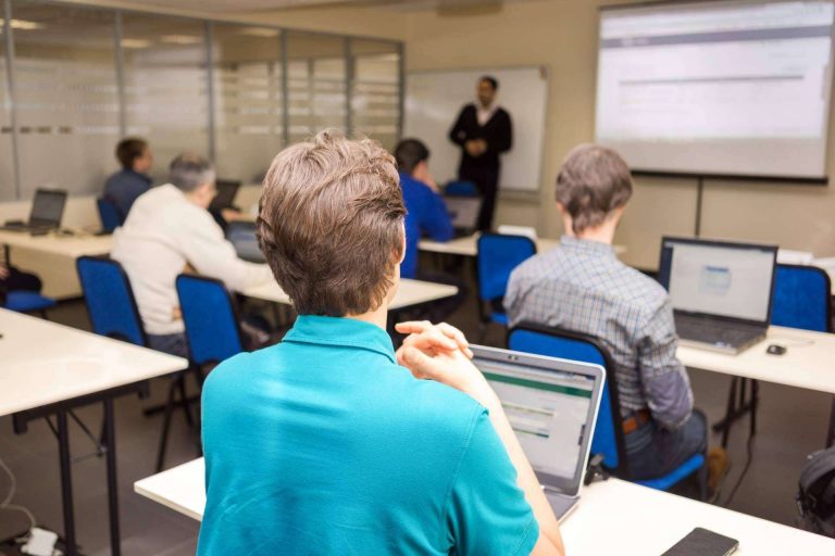 Las ventajas de cursar un Máster en Project Management PMP, gracias a IOE Business School