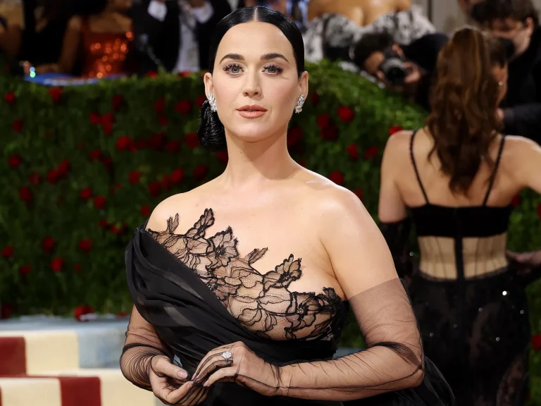 Katy Perry triunfa con su último video grabado en un espectacular paraje natural de Ibiza