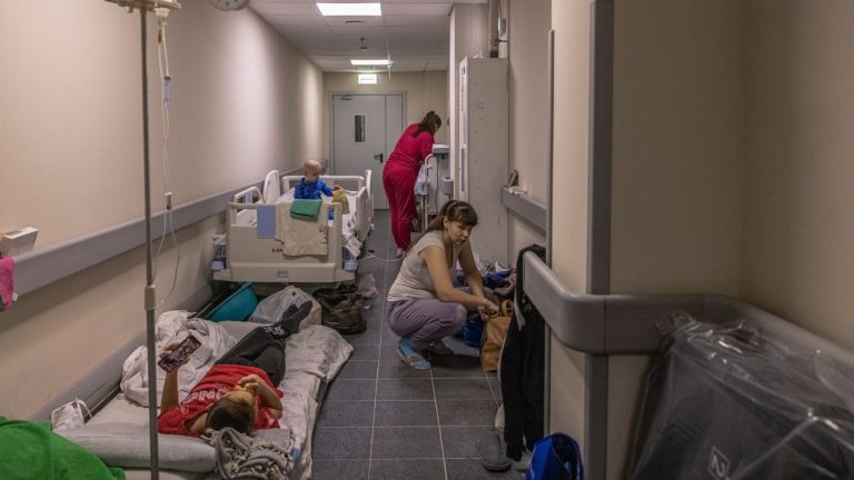 La OMS resalta que el sistema sanitario de Ucrania 