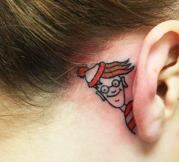 Mini tatuajes detrás de la oreja ideales