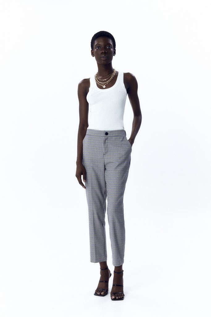 0010012401834614919 4