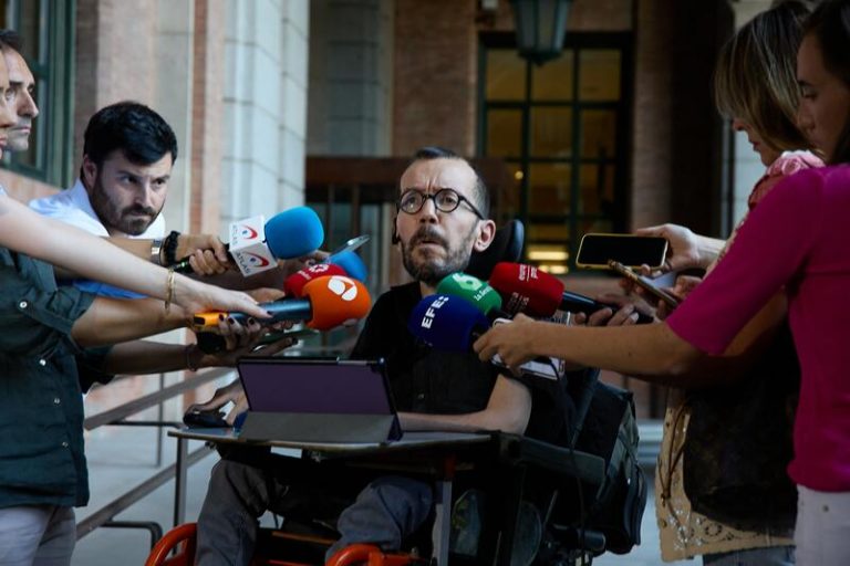 Podemos desconocía el anuncio de la bajada del IVA del gas y avisa a Sánchez que tendrá que acompañarlo de más impuestos