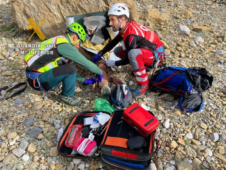Rescatan a un montañero con varias fracturas tras caer en el pico Marboré (Huesca) y resistir dos noches al raso