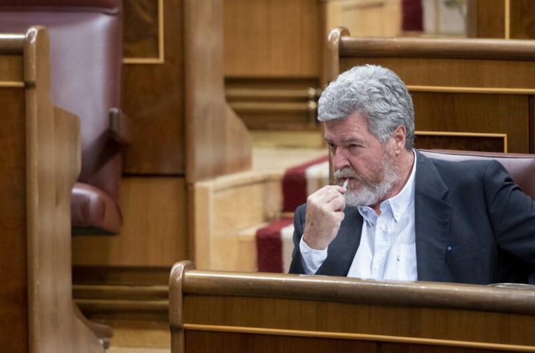 UP pide al Gobierno datos de perros de caza maltratados y que retire su 