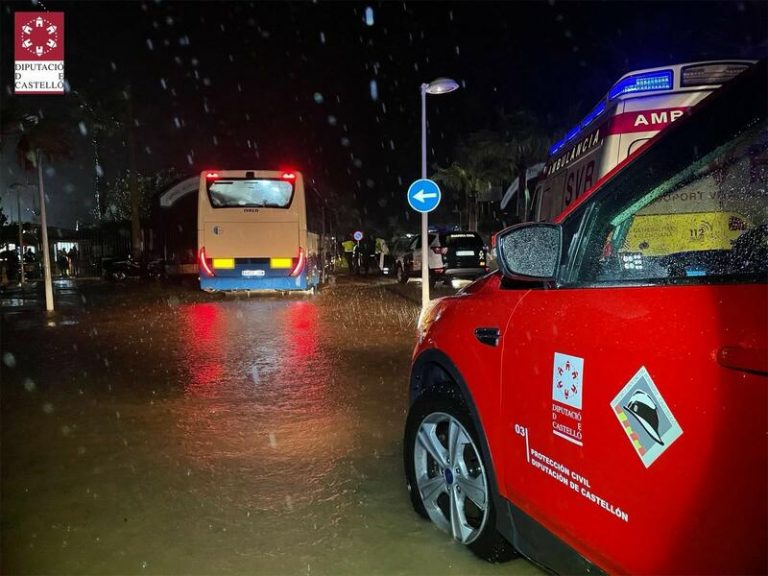 Las tormentas obligan a desalojar dos campings en Castellón y Alicante