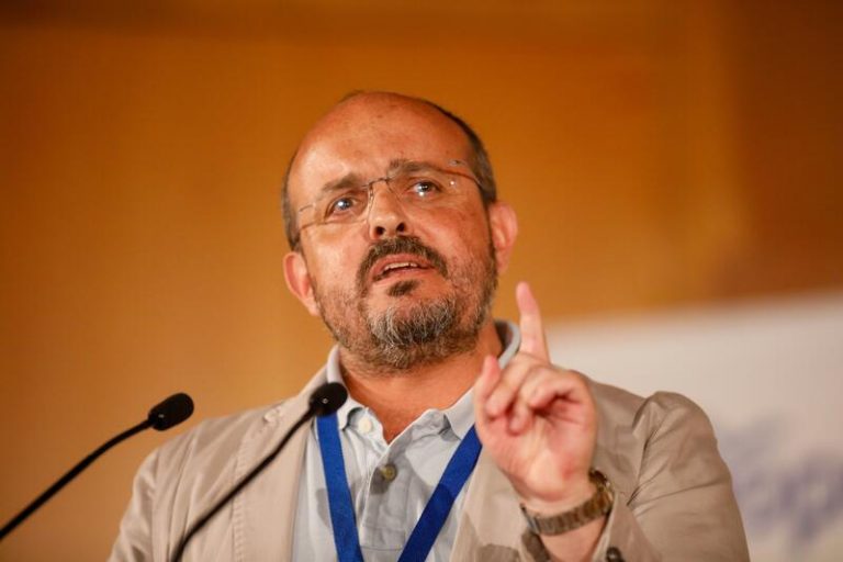 Fernández (PP), sobre Colau tras los altercados en la Mercè: 