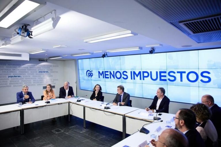 Cargos del PP rechazan que la victoria de Meloni sea 