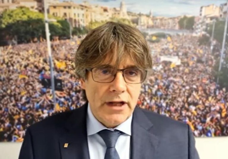 Puigdemont pide manifestarse el 1-O y mostrar lo que está 