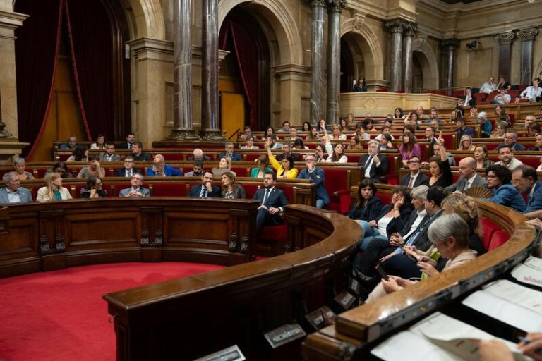 ERC y Junts votan divididos sobre si la mesa de diálogo debe ser 