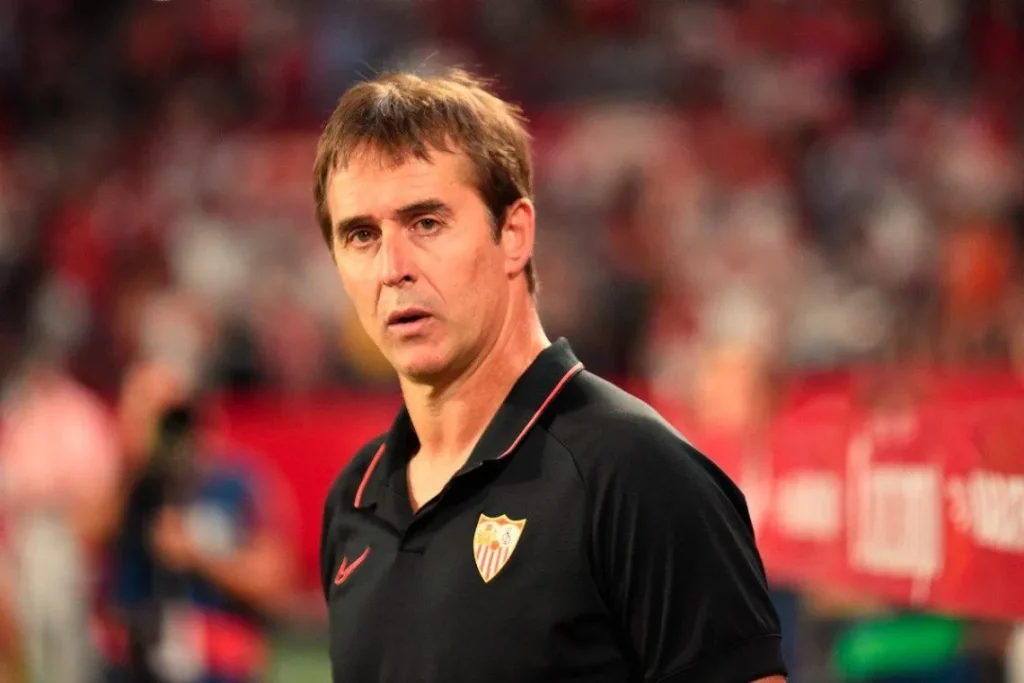 El motivo por el que el Sevilla podría despedir a Lopetegui casi gratis 54 Al entrenador lo iban a sacar la semana pasada